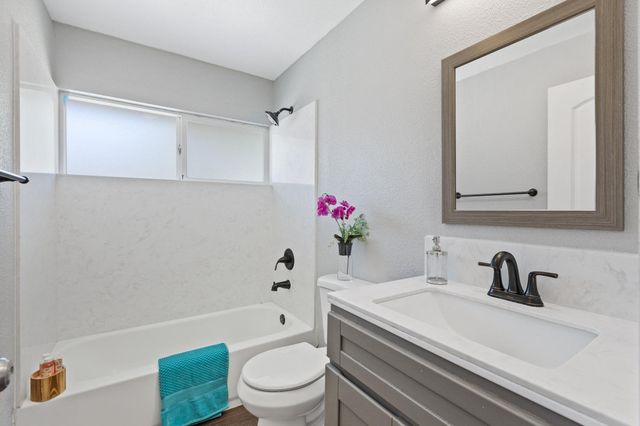 8206 Lichen Dr, Citrus Heights, CA 95621