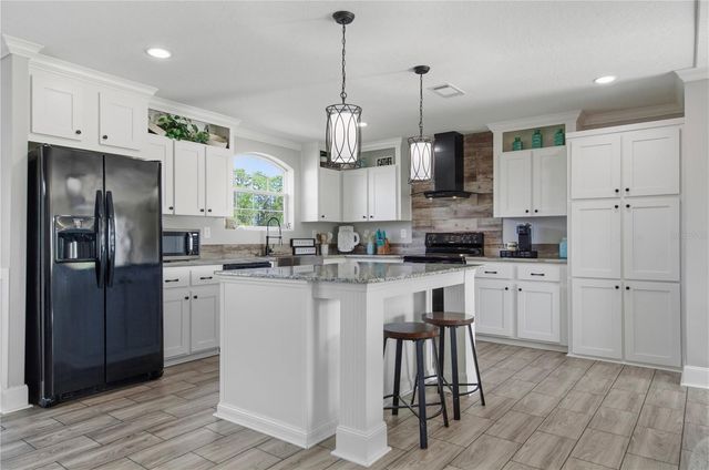 9650 COCKATOO LANE, Groveland, FL 34736