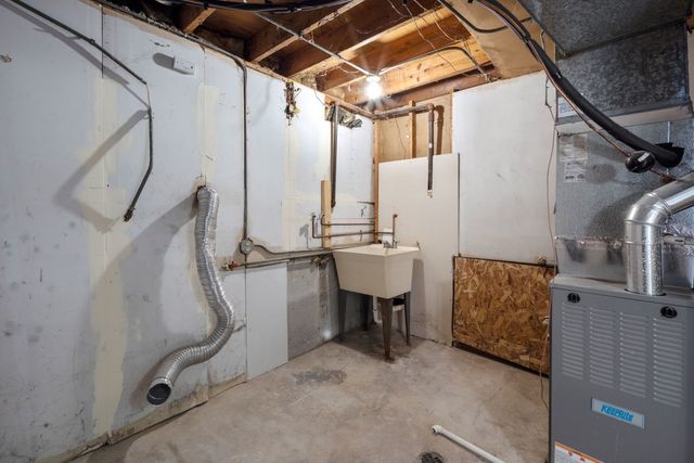 2102 W 73rd Street, Chicago, IL 60636