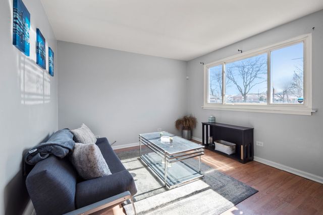 2102 W 73rd Street, Chicago, IL 60636