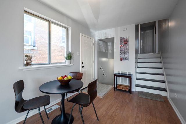 2102 W 73rd Street, Chicago, IL 60636