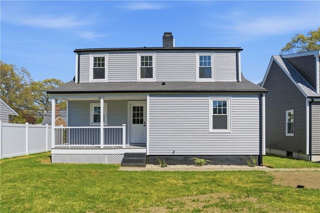 45 Metropolitan Park Drive, East Providence, RI 02915