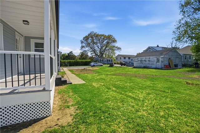 45 Metropolitan Park Drive, East Providence, RI 02915
