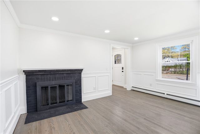 45 Metropolitan Park Drive, East Providence, RI 02915