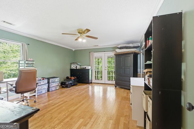 325 Kitchins Lane, Clayton, GA 30525