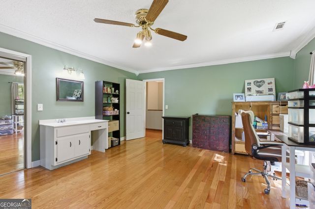 325 Kitchins Lane, Clayton, GA 30525