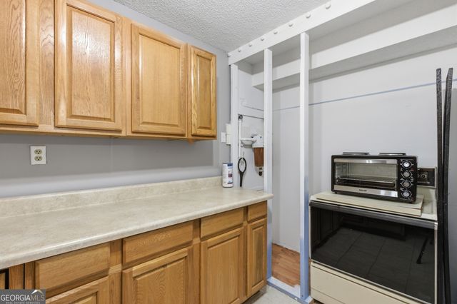 325 Kitchins Lane, Clayton, GA 30525
