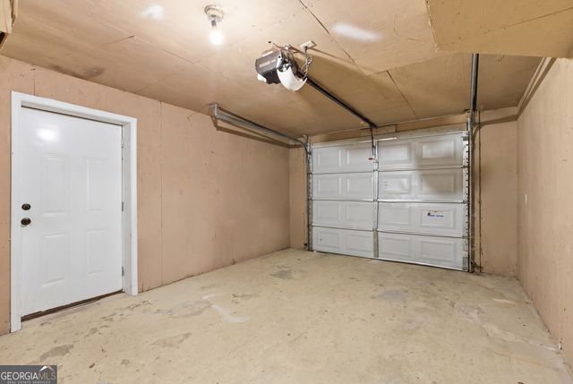 325 Kitchins Lane, Clayton, GA 30525