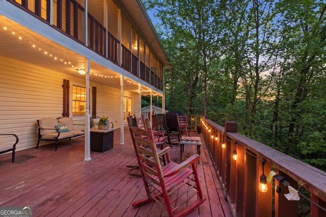 325 Kitchins Lane, Clayton, GA 30525