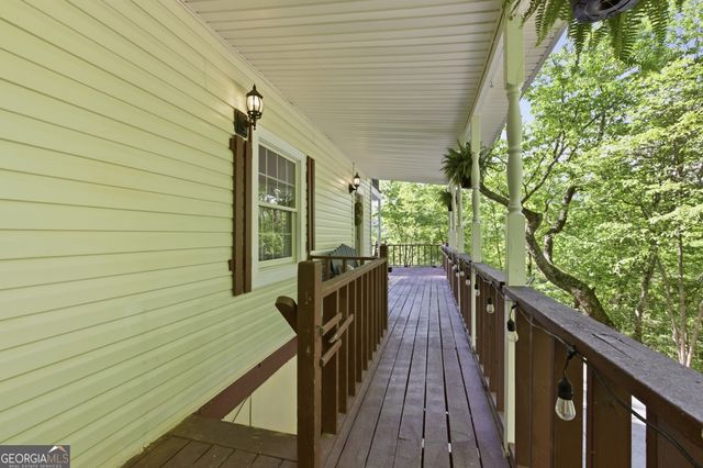 325 Kitchins Lane, Clayton, GA 30525