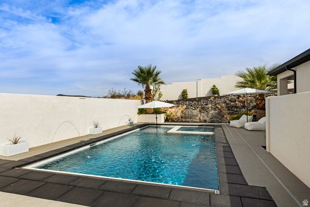 1423 E DELLCORERO DR, St. George, UT 84770
