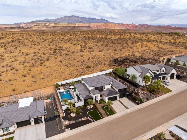 1423 E DELLCORERO DR, St. George, UT 84770