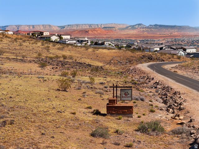 1423 E DELLCORERO DR, St. George, UT 84770