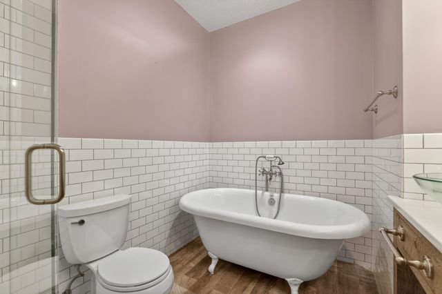 16125 Crystal Hills Drive, Lakeville, MN 55044