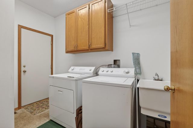 16125 Crystal Hills Drive, Lakeville, MN 55044