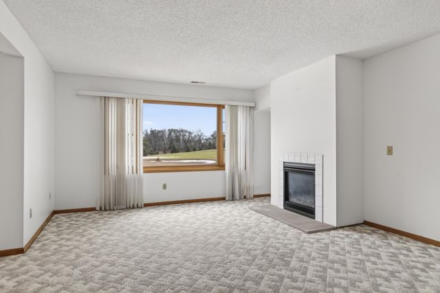 16125 Crystal Hills Drive, Lakeville, MN 55044