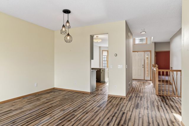 16125 Crystal Hills Drive, Lakeville, MN 55044