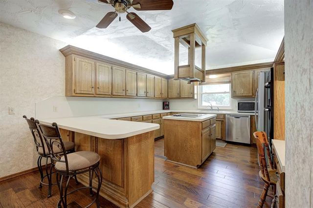1617 High Meadows Drive, Choctaw, OK 73020