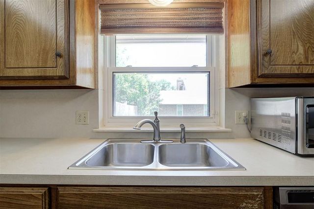 1617 High Meadows Drive, Choctaw, OK 73020