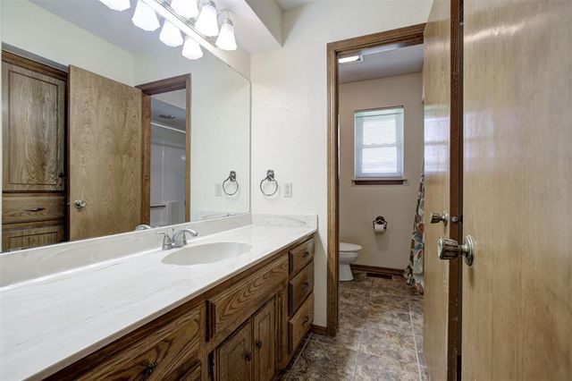 1617 High Meadows Drive, Choctaw, OK 73020