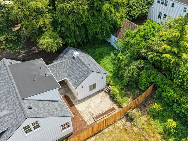 4430 Se WOODWARD St, Portland, OR 97206