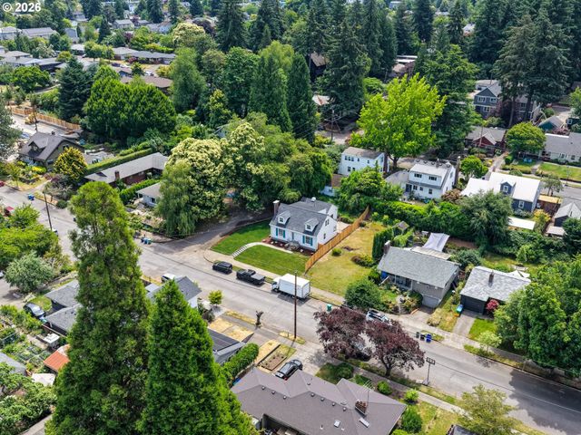 4430 Se WOODWARD St, Portland, OR 97206