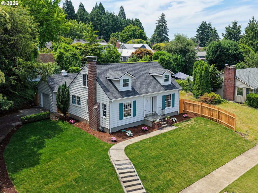 4430 Se WOODWARD St, Portland, OR 97206