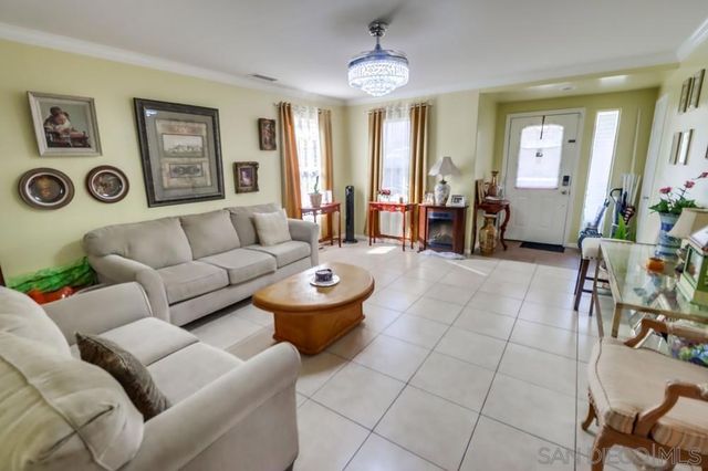 1236 Tobias Dr, Chula Vista, CA 91911