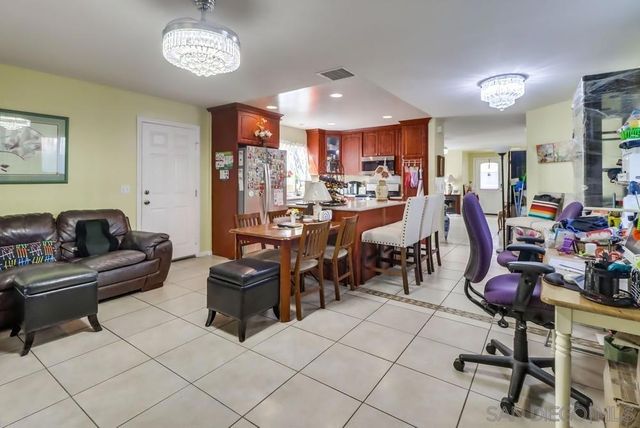 1236 Tobias Dr, Chula Vista, CA 91911