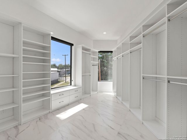 727 E Park Avenue, San Antonio, TX 78212