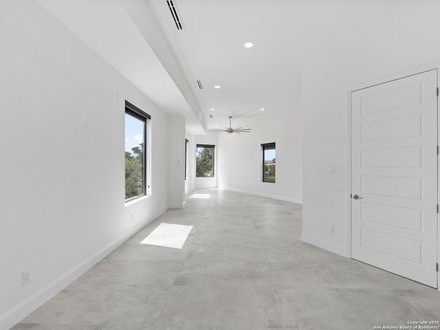 727 E Park Avenue, San Antonio, TX 78212