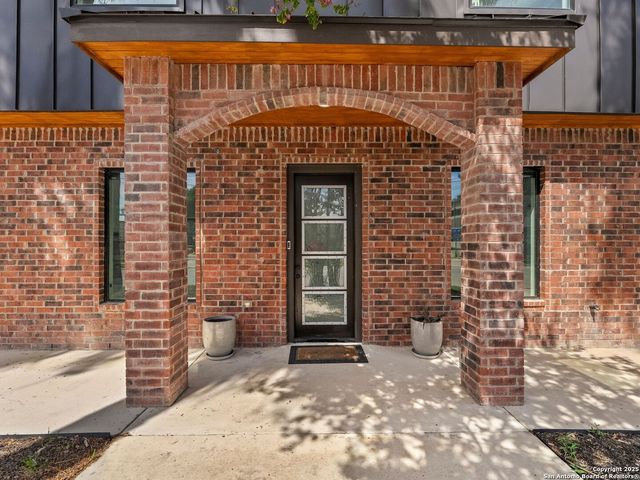 727 E Park Avenue, San Antonio, TX 78212