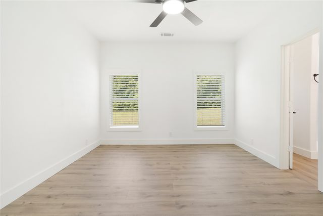 5385 FM-121, Van Alstyne, TX 75495