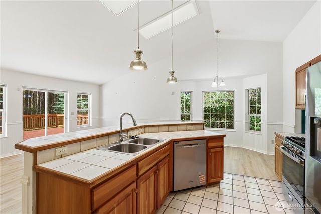 5800 SW Royal Spruce Drive, Port Orchard, WA 98367