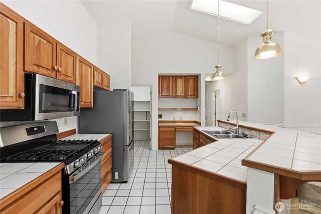 5800 SW Royal Spruce Drive, Port Orchard, WA 98367