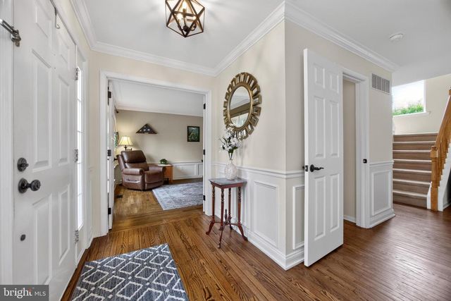 5009 SWAN DR, Phoenixville, PA 19460