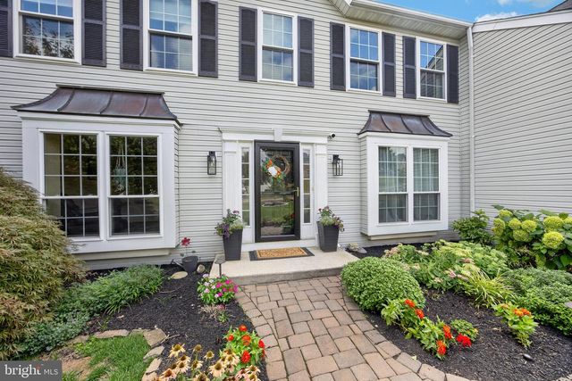 5009 SWAN DR, Phoenixville, PA 19460