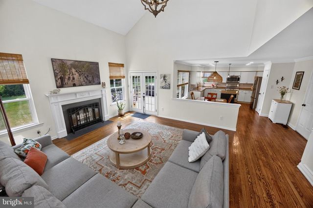 5009 SWAN DR, Phoenixville, PA 19460