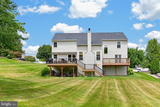 5009 SWAN DR, Phoenixville, PA 19460