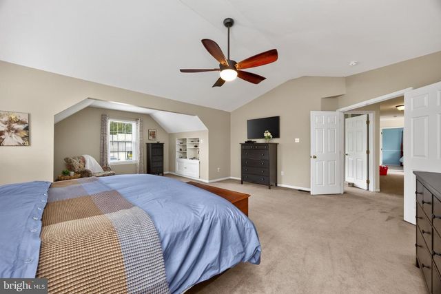 5009 SWAN DR, Phoenixville, PA 19460