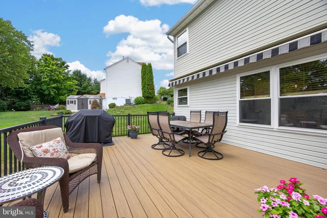 5009 SWAN DR, Phoenixville, PA 19460