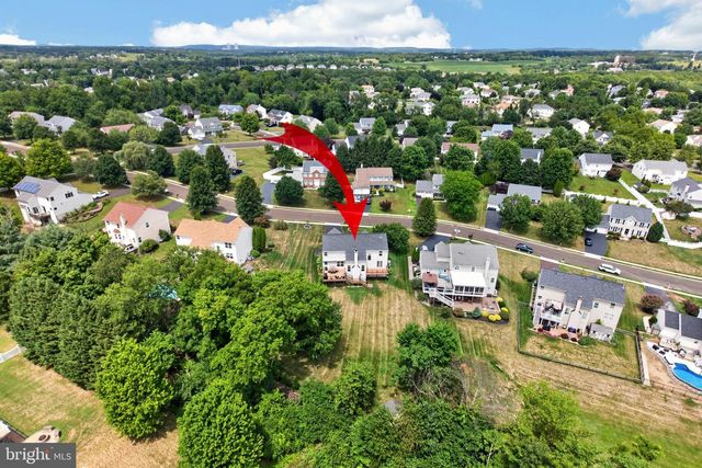 5009 SWAN DR, Phoenixville, PA 19460