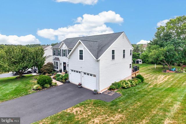 5009 SWAN DR, Phoenixville, PA 19460