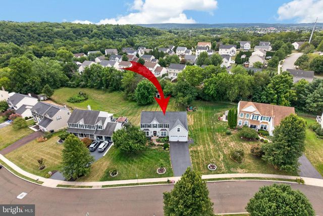 5009 SWAN DR, Phoenixville, PA 19460