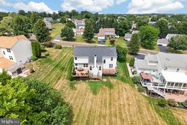 5009 SWAN DR, Phoenixville, PA 19460