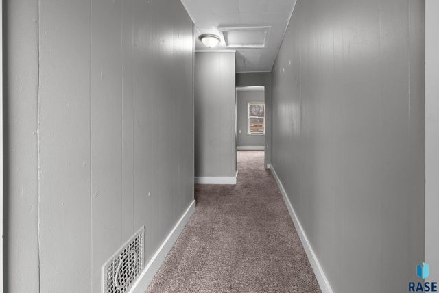 116 N Van Eps Ave Avenue, Sioux Falls, SD 57103