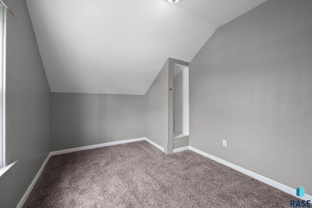 116 N Van Eps Ave Avenue, Sioux Falls, SD 57103