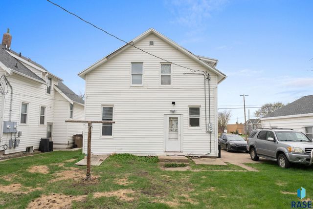 116 N Van Eps Ave Avenue, Sioux Falls, SD 57103