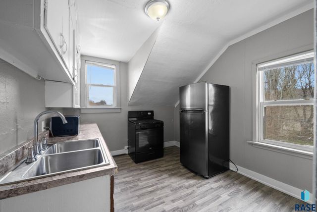 116 N Van Eps Ave Avenue, Sioux Falls, SD 57103