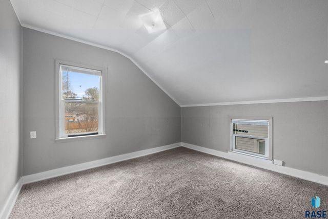 116 N Van Eps Ave Avenue, Sioux Falls, SD 57103